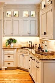 WOODEN CABINET WHITE
